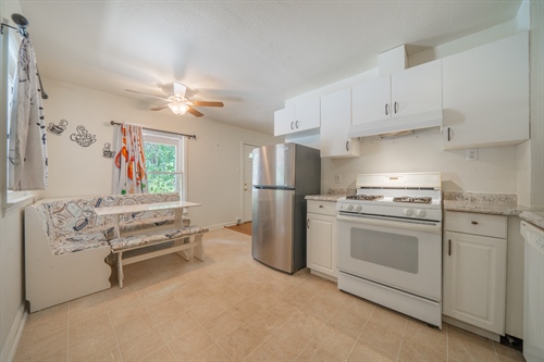 2045 Montana Ave-17