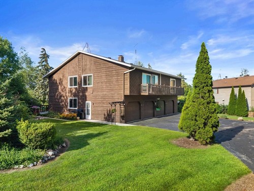 2626 Cross Creek Dr Apt D,  Sheboygan, WI 53081