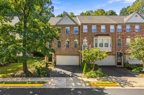 4222 Trumbo Court,  Fairfax, VA 22033