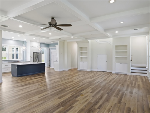 Interior - 5