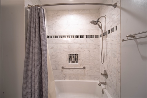 Hall Bath 2