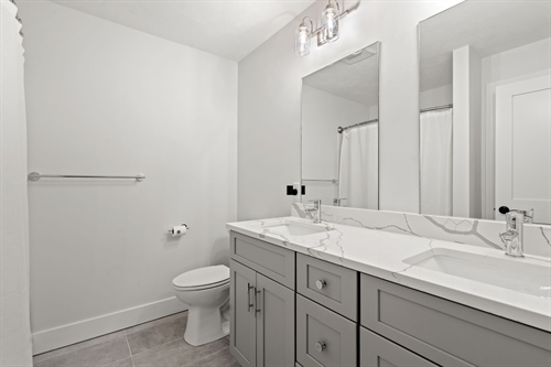 2nd Floor Hall Bathroom