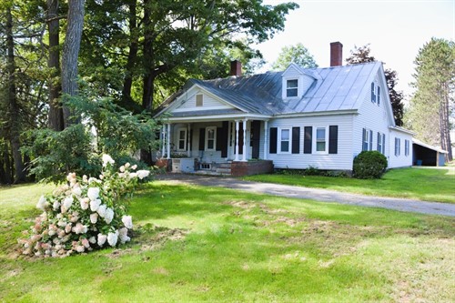 4 New Portland Rd, Anson, ME 04958