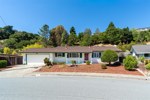 75 Twelveoak Hill Drive,  San Rafael, CA 94903