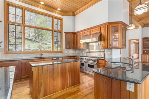 Gracious kitchen space