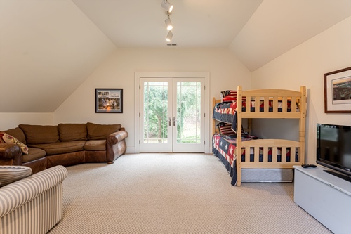 Bonus room w doors to outside