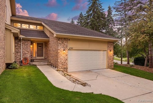 4797 Fairway Ct Unit 16,  Waterford Township, MI 48328