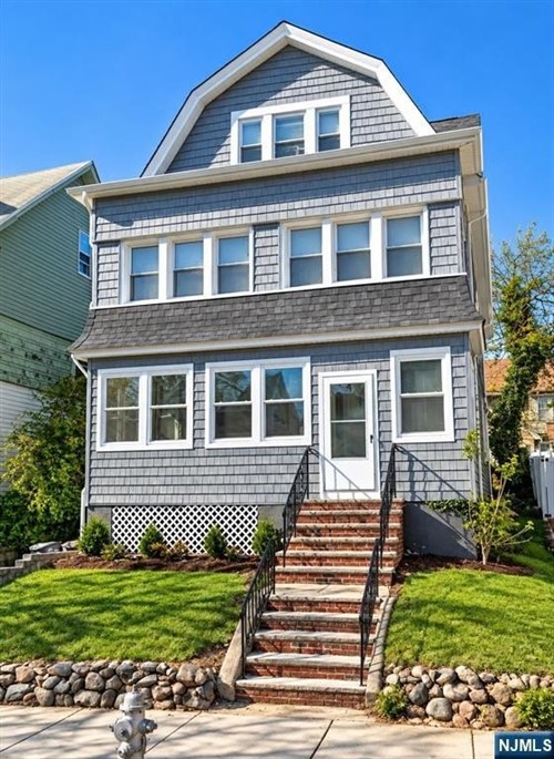87 Arsdale Ter,  East Orange, NJ 07018