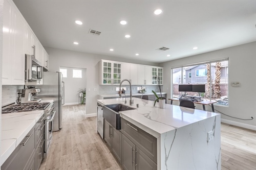 1340 Tempo Street 18