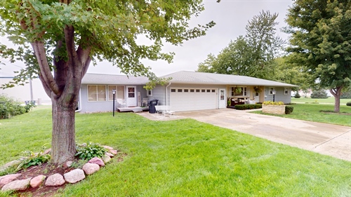 605 Illinois St,  Ida Grove, IA 51445