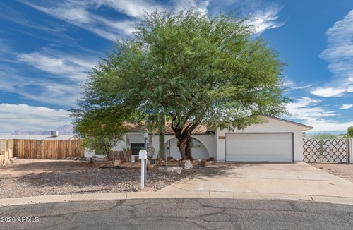 161 W 15th Ave,  Apache Junction, AZ 85120