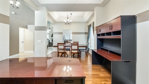 P2051851