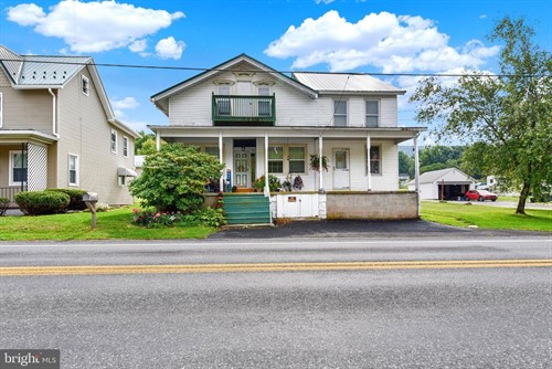 2633 W Main St,  Spring Glen, PA 17978