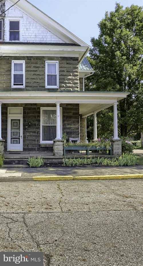 325 Spruce St,  Lykens, PA 17048
