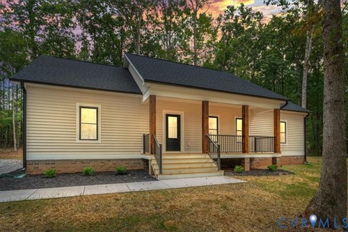 21 Holman Mill Ct,  Farmville, VA 23901