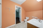 Second Floor Full Bathroom