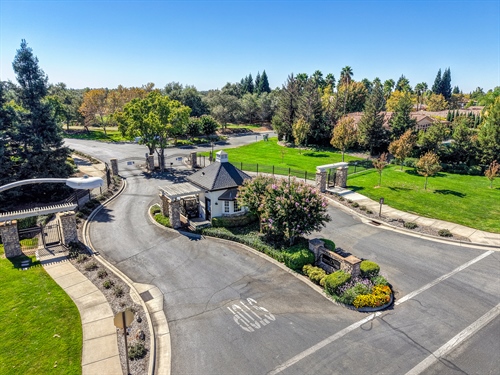 4095 Kingsbarns Drive Roseville CA 95747 gate drone gr145