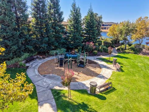4095 Kingsbarns Drive Roseville CA 95747 park and lake drone gr140