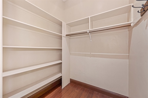 4095 Kingsbarns Drive Roseville CA 95747 primary walk in closet 1 gr73