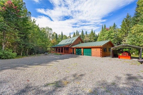 910 Main St,  Dennistown, ME 04945