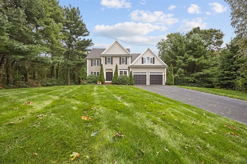 3 Trappers Path,  Lakeville, MA 02347