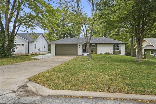103 E Horseshoe Dr,  Nixa, MO 65714