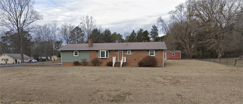 214 Lake Dr,  Winston Salem, NC 27107