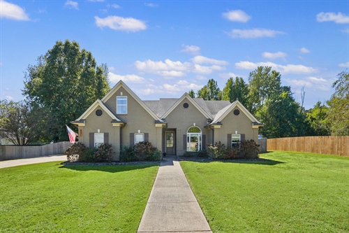 6271 Skyler Rd,  Walls, MS 38680