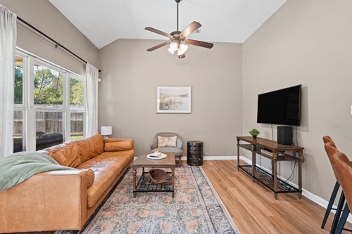 16-web-or-mls-6271 Skyler Rd-15