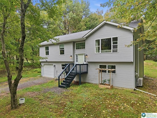 207 Chippewa Trail,  Penn Forest Twp., PA 18210
