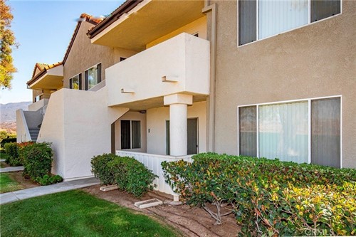 21309 Eucalyptus Way Unit 101,  Newhall, CA 91321