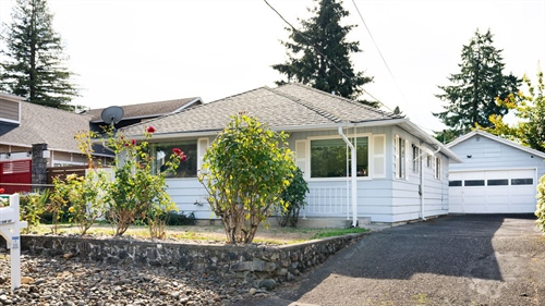 11726 SE Oak St,  Portland, OR 97216