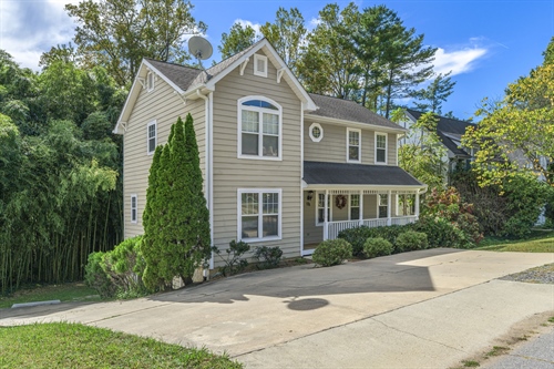 17 Sheridan Road,  Asheville, NC 28803