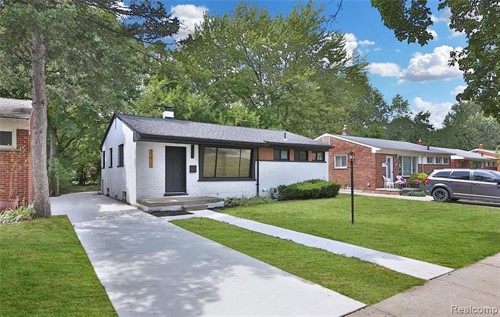21911 Whitmore St,  Oak Park, MI 48237