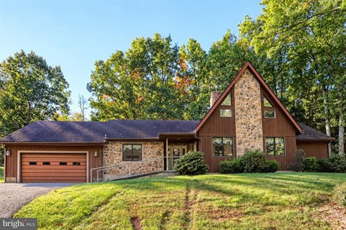 9444 State Route 209,  Williamstown, PA 17098