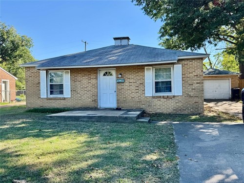320 Park St,  Pryor, OK 74361