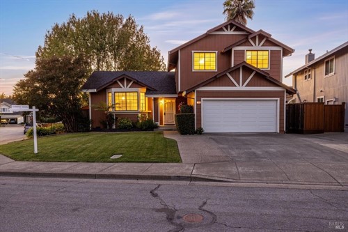 105 Jutta Way,  Windsor, CA 95492