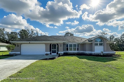 210 Minerva Pl,  Spring Hill, FL 34609