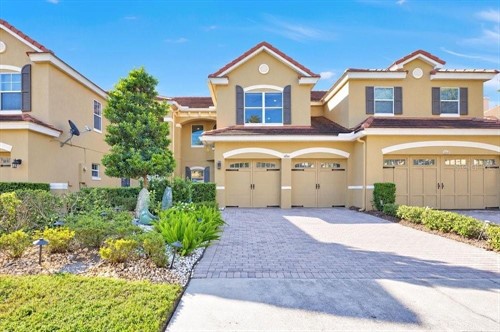 7149 Regina Way,  Orlando, FL 32819