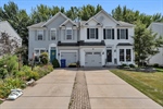 1-front of 11 Carla with driveway