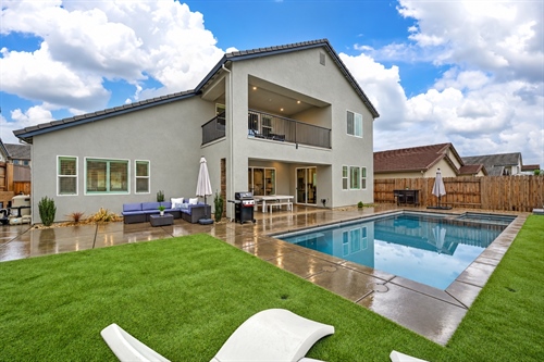 1206 Buck Ridge Drive,  Rocklin, CA 95765