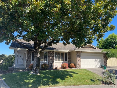 4400 Hollingsworth Cir,  Rohnert Park, CA 94928