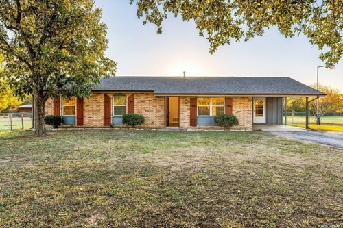 3708 Stuart Rd,  Adkins, TX 78101