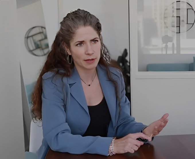http://A%20female%20attorney