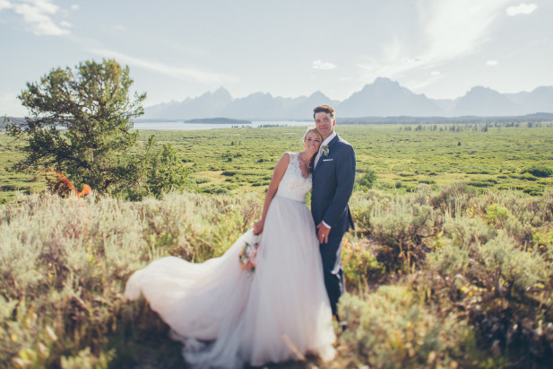 Breathtaking Mountain Wedding at Jackson Lake Lodge, WY Breathtaking Mountain Wedding at Jackson Lake Lodge, WY