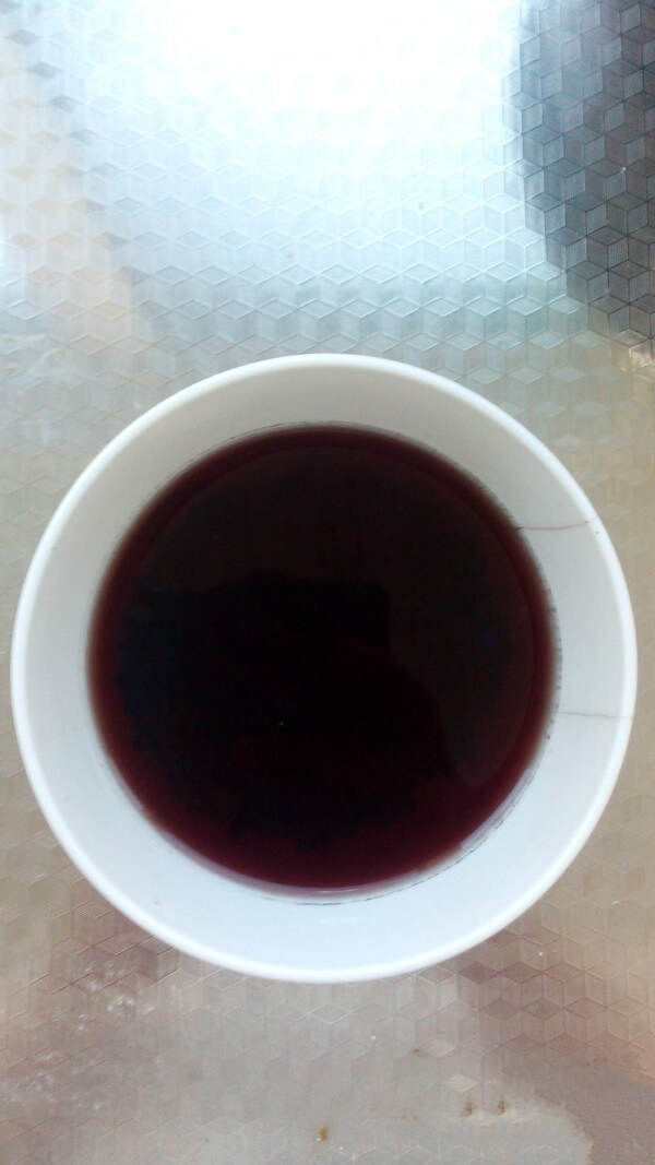 Soak the black rice