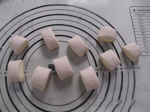 Cut into multiple small dough.
