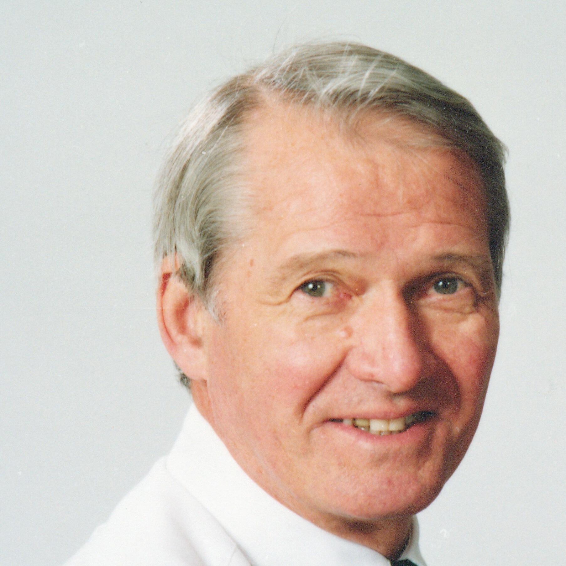 Dr Ian Gordon Speden