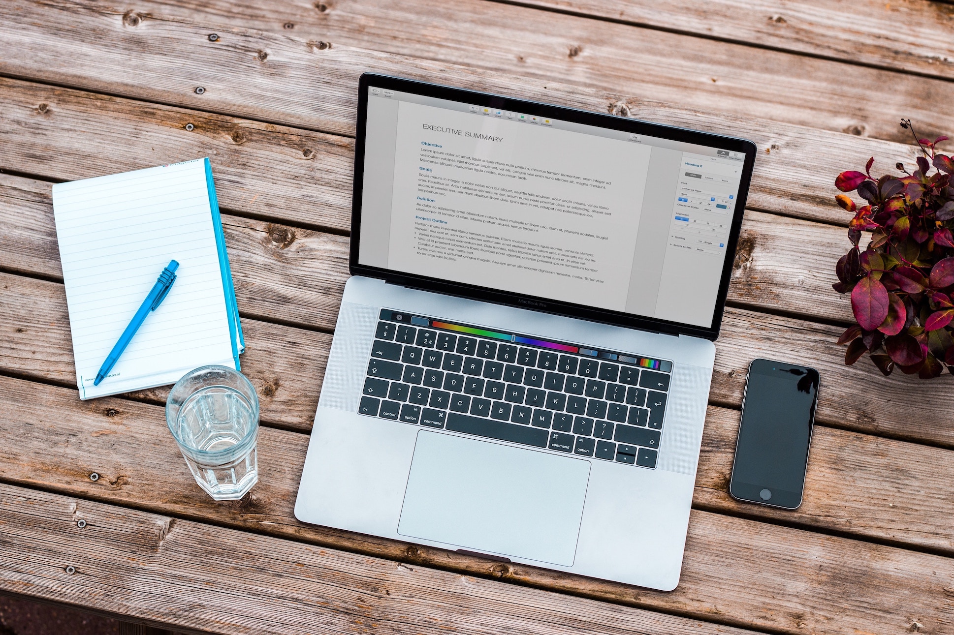 Photo of how to find hiring manager email address
