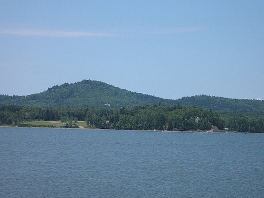 Chamcook Mountain New Brunswick peakery